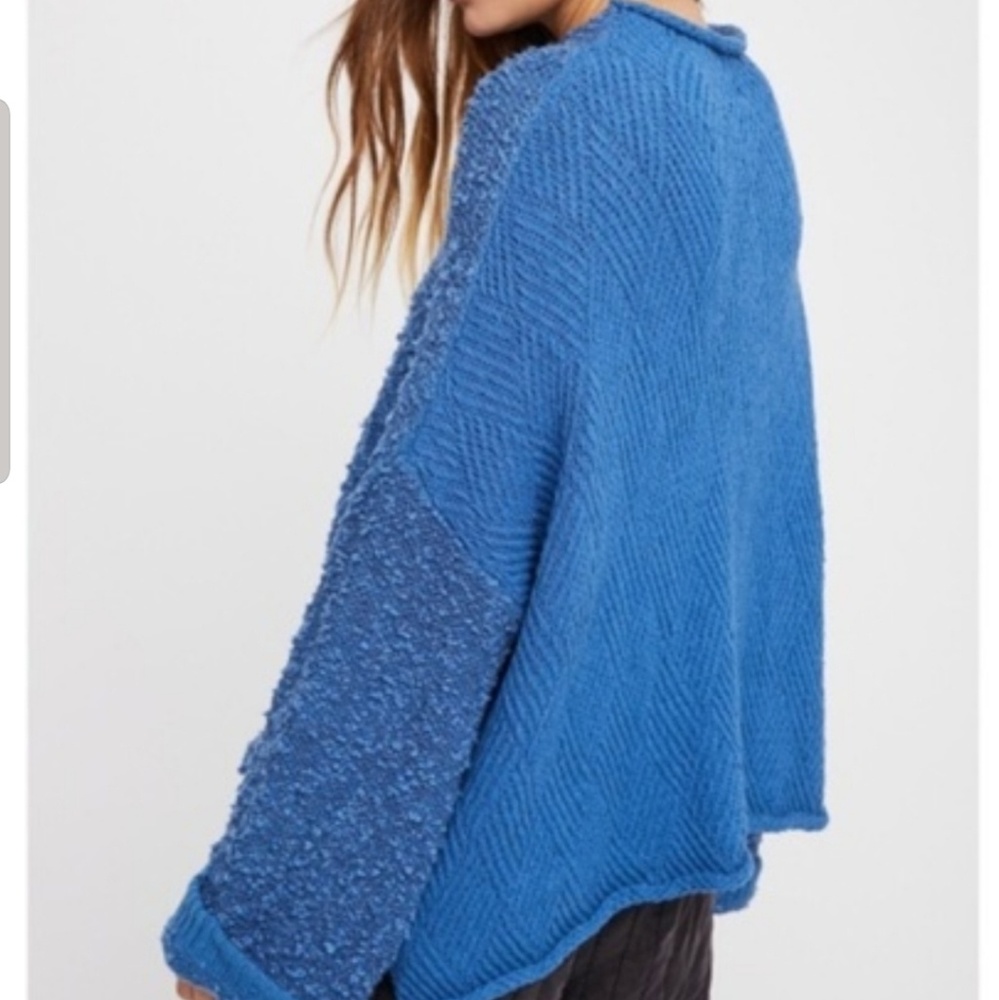 Free People "Cuddle-Up" Sweater XS/S NWT! Blue - Picture 4 of 8